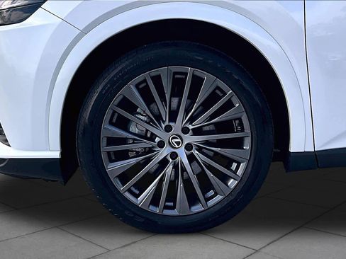Used 2023 Lexus RX 350 FWD w/ Cold Area Package image 10