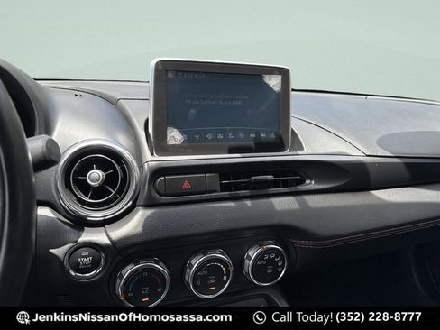 Used 2019 FIAT 124 Spider Abarth w/ Convenience Group RWD image 29