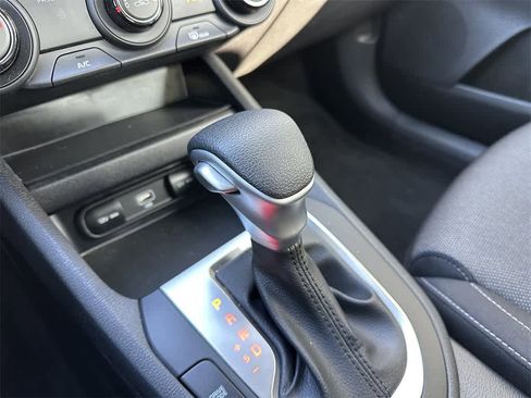 Used 2023 Kia Forte LXS image 17