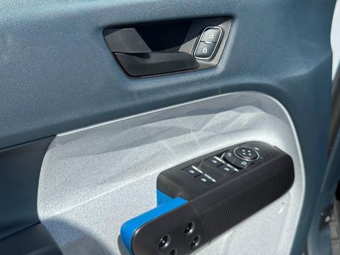 New 2025 Ford Maverick XLT w/ XLT Luxury Package image 11