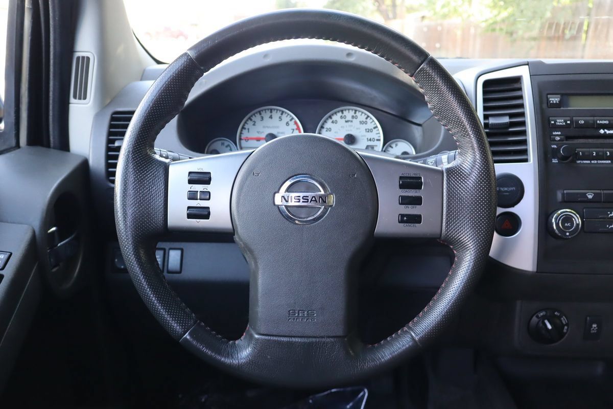 Used 2012 Nissan Xterra PRO-4X AWD/4WD image 18