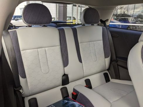 Certified 2025 MINI Cooper S image 18