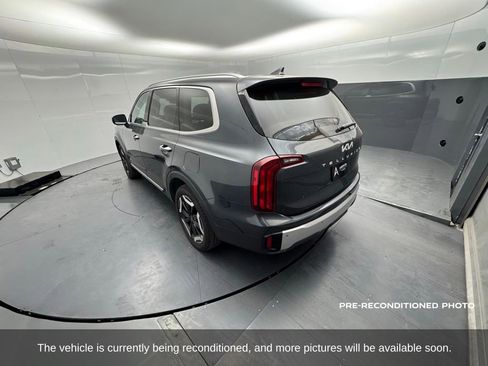 Used 2024 Kia Telluride S w/ S Sunroof Package AWD/4WD image 3