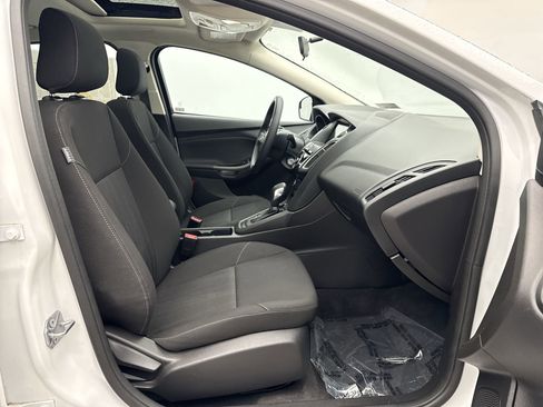 Used 2018 Ford Focus SEL FWD image 17