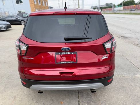 Used 2017 Ford Escape SE w/ SE Cold Weather Package AWD/4WD image 6
