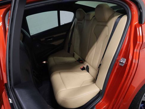 Used 2016 BMW M3 RWD image 32