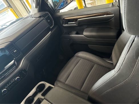 Used 2023 GMC Sierra 1500 Elevation w/ X31 Off-Road Package image 11