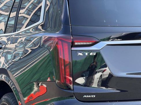 Used 2023 Cadillac XT6 Premium Luxury w/ LPO, Floor Liner Package AWD/4WD image 13