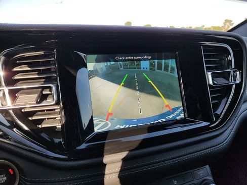 Used 2024 Dodge Durango SXT image 18