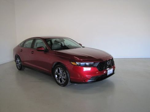 Certified 2023 Honda Accord EX image 3