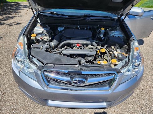 Used 2013 Subaru Legacy 2.5i Limited w/ Popular Pkg 2 AWD/4WD image 22