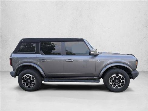 Used 2022 Ford Bronco Outer Banks AWD/4WD image 4