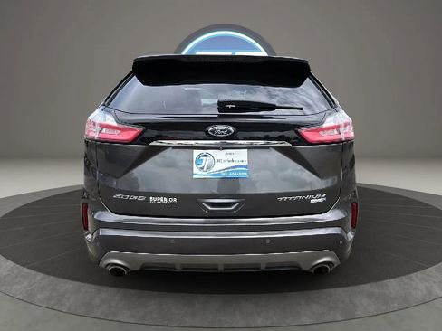 Used 2019 Ford Edge Titanium w/ Equipment Group 301A AWD/4WD image 12