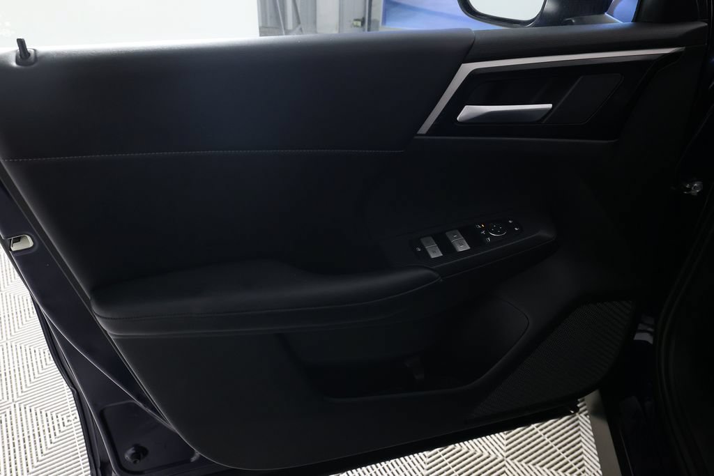 Used 2023 Mitsubishi Outlander SE FWD image 17