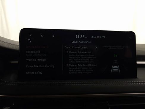 Used 2026 Genesis G70 2.5T image 19