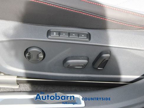 New 2026 Volkswagen Jetta GLI Autobahn FWD image 10