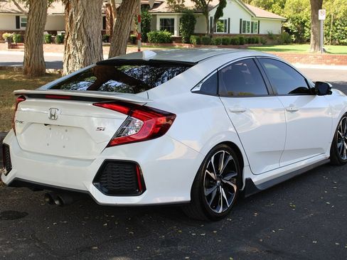 Used 2018 Honda Civic Si image 6