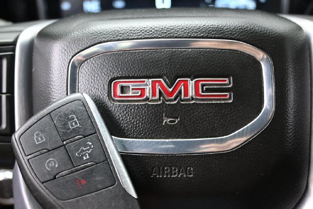 Used 2025 GMC Sierra 1500 SLT AWD/4WD image 43