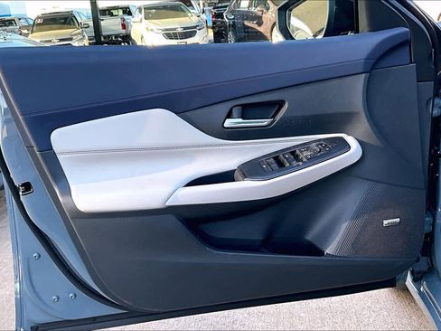 New 2026 Nissan Sentra SL FWD image 10