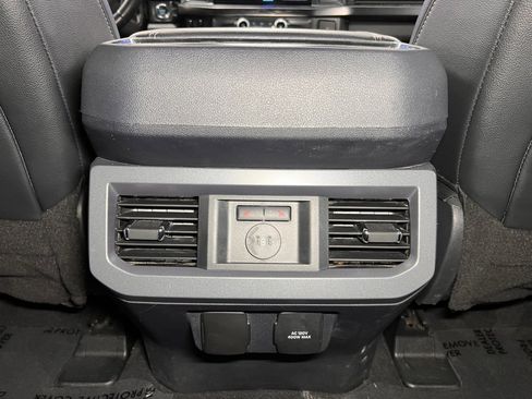 Used 2024 Ford F250 Lariat w/ Chrome Package image 11