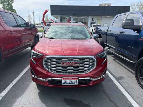 Used 2018 GMC Terrain Denali w/ LPO, 'HIT The Road' Package image 2