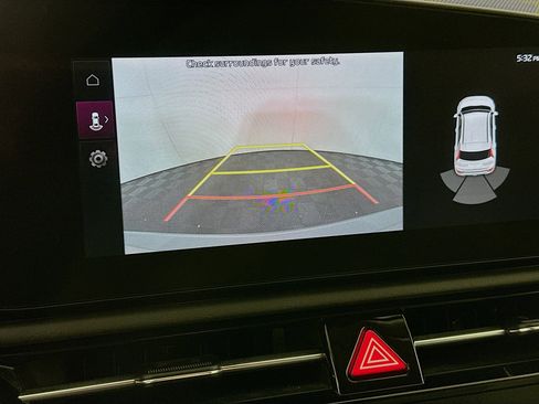 Used 2024 Kia Niro Wind image 23