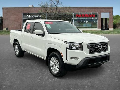 Used 2023 Nissan Frontier SV w/ SV Convenience Package image 5