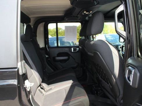 Used 2020 Jeep Gladiator Rubicon image 25