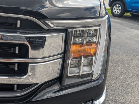 Used 2022 Ford F150 Lariat AWD/4WD image 9