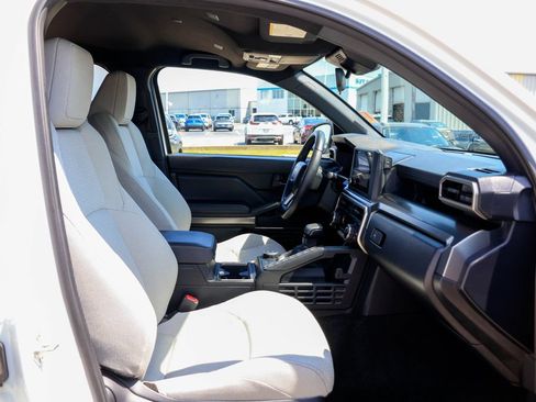 Used 2025 Toyota 4Runner SR5 RWD image 10
