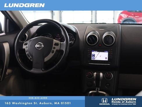 Used 2012 Nissan Rogue SL AWD/4WD image 4