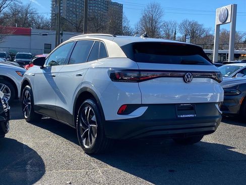 Certified 2022 Volkswagen ID.4 Pro image 4