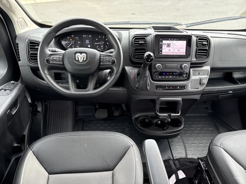 Used 2025 RAM ProMaster 2500 w/ Convenience Group FWD image 19