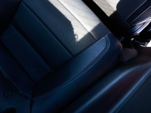 Used 2019 Ford Mustang Premium image 12