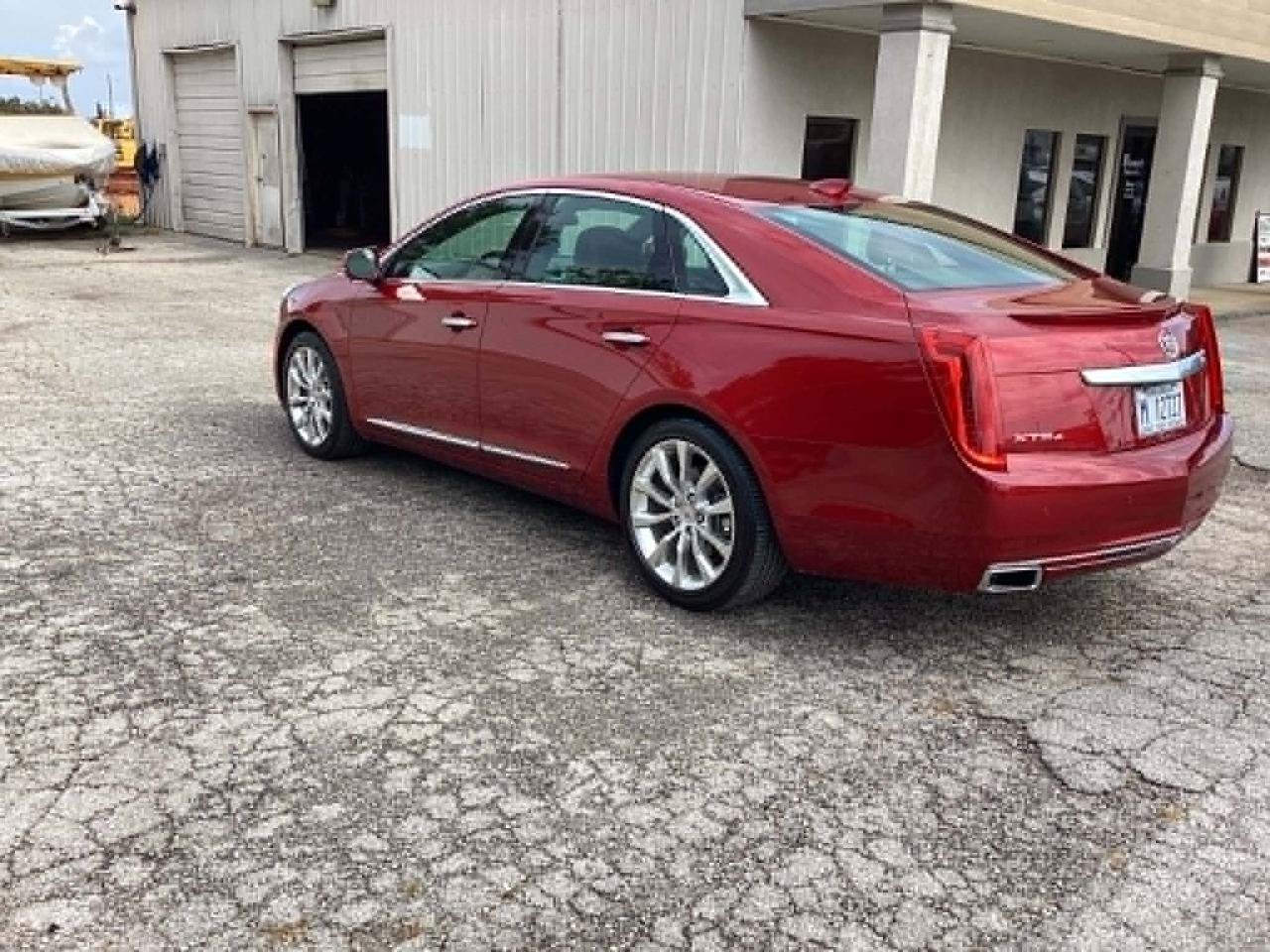 Used 2015 Cadillac XTS Luxury w/ Driver Awareness Package AWD/4WD image 6