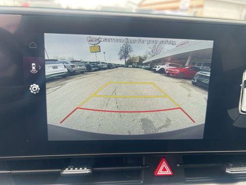 Used 2023 Kia Sportage EX image 51