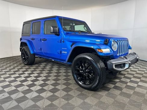 Used 2021 Jeep Wrangler Unlimited Sahara w/ Cold Weather Group image 2