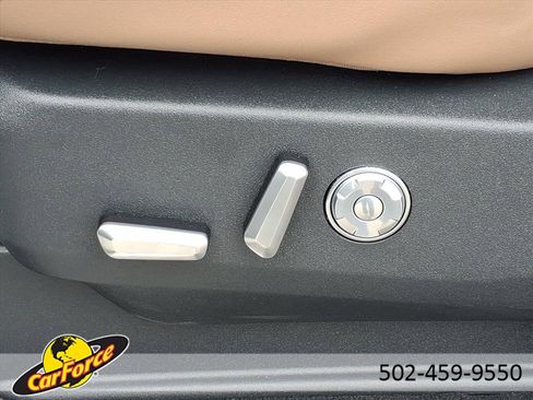 Certified 2025 Lincoln Navigator L Black Label image 18