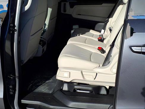New 2026 Honda Odyssey EX-L image 13