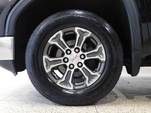 Used 2019 GMC Sierra 1500 SLE w/ SLE Value Package AWD/4WD image 19
