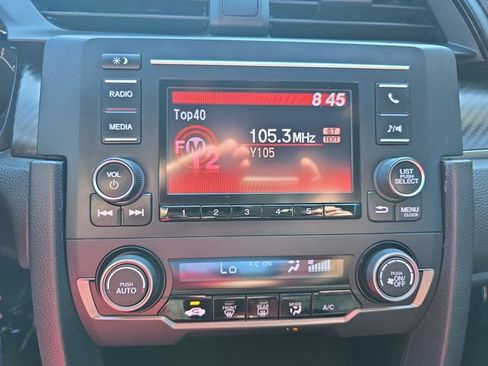 Used 2018 Honda Civic Sport image 18