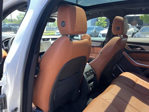 Certified 2026 Jaguar F-PACE R-Dynamic S AWD/4WD image 34