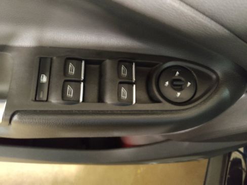 Used 2017 Ford Escape Titanium FWD image 27