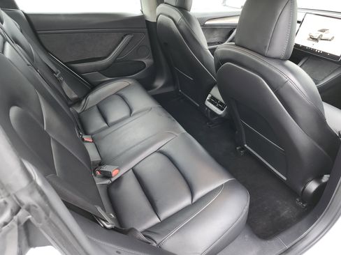 Used 2023 Tesla Model 3 Standard Range RWD image 21
