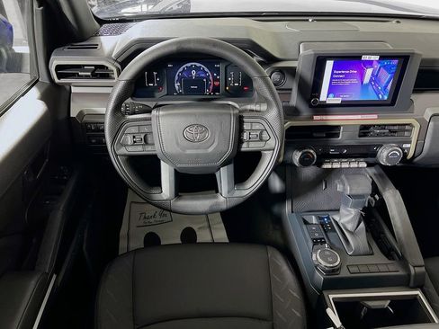 Certified 2025 Toyota Tacoma SR5 AWD/4WD image 20