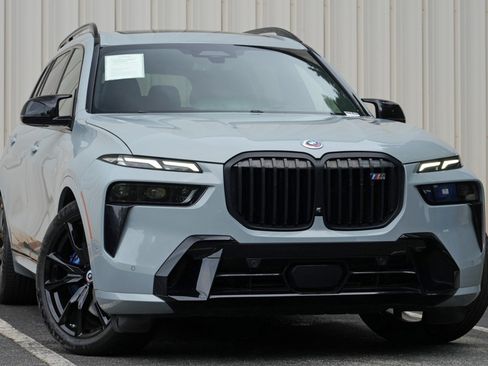 Used 2023 BMW X7 M60i w/ Executive Package AWD/4WD image 4