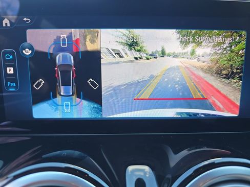 Certified 2025 Mercedes-Benz GLB 250 image 23