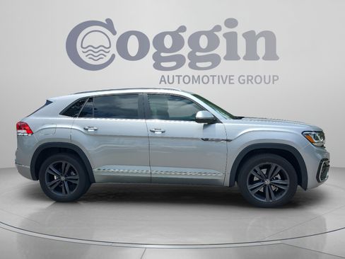 Used 2020 Volkswagen Atlas Cross Sport SE FWD image 6