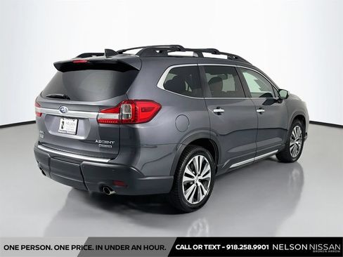 Used 2019 Subaru Ascent Touring w/ Popular Package #3 AWD/4WD image 5
