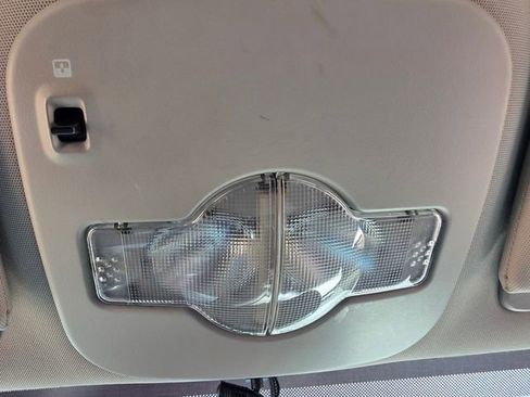 Used 2007 Pontiac Grand Prix GXP w/ Sun And Sound Package FWD image 19